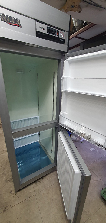 (진열품)25박스 아날로그 직접 냉각 냉장 551L 메탈릭강판